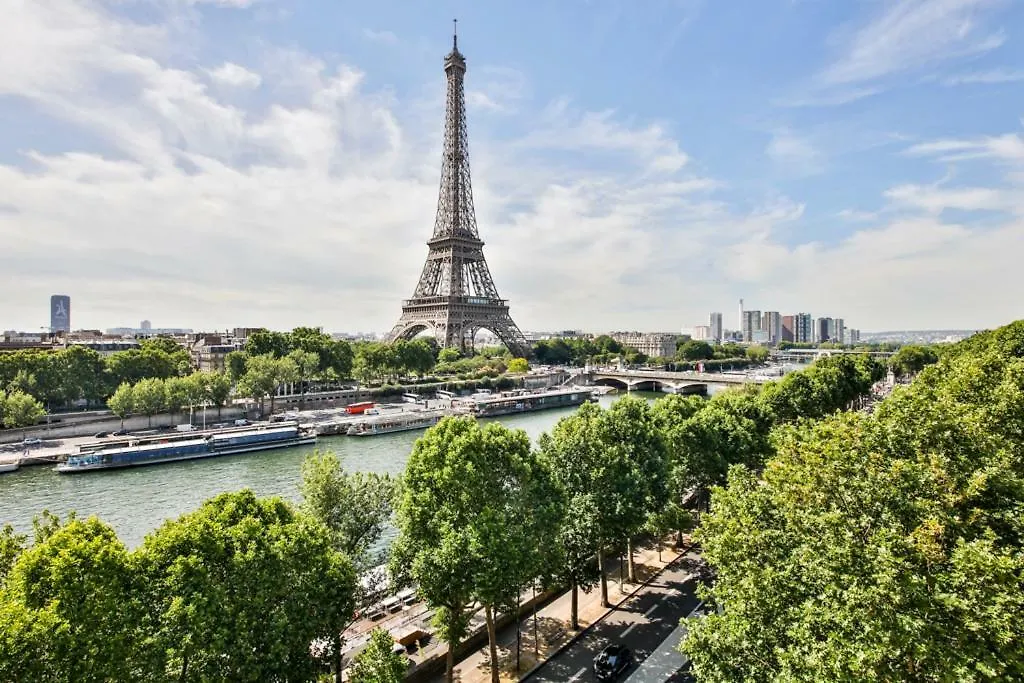 Eiffel Terraces Hotel Paris