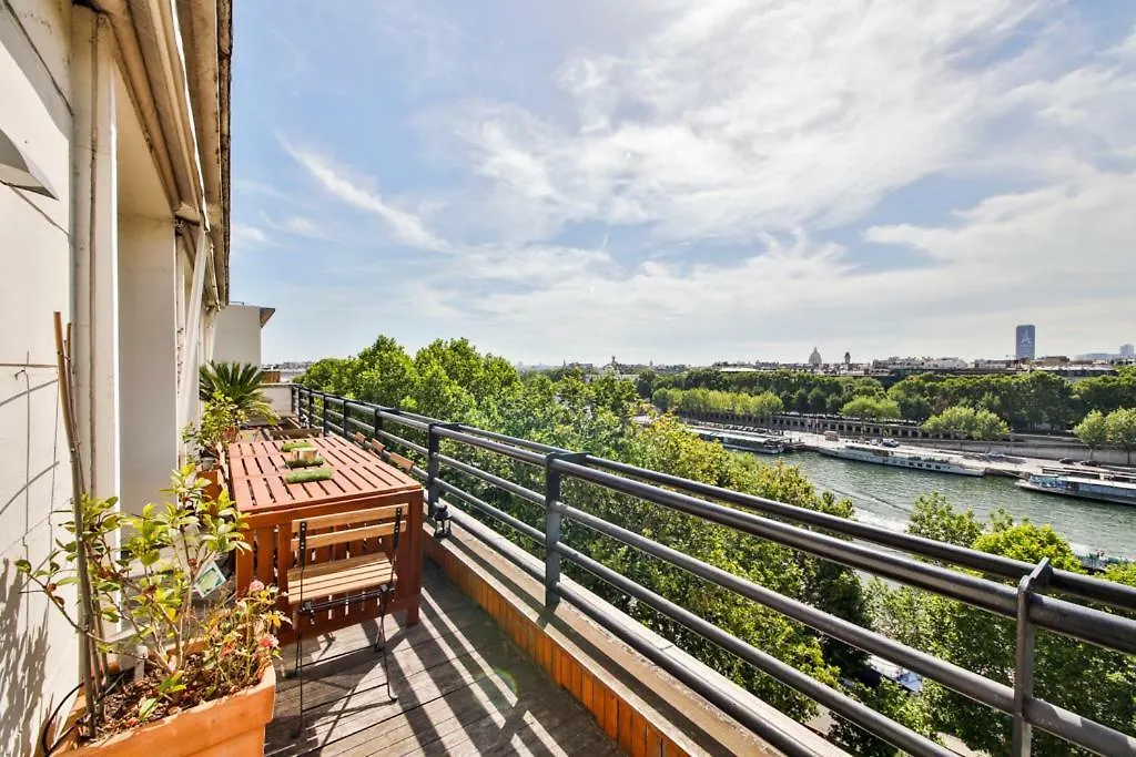Eiffel Terraces Hotel Paris França